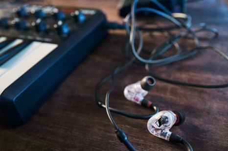 Best In Ear Monitors For Guitarists in 2024