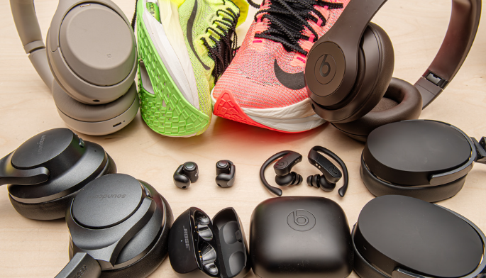 7 Best Headphones for Hearing Footsteps in 2025