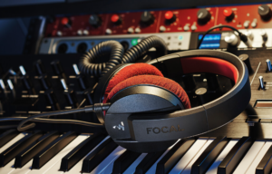 What things should you consider when buying the best headphones for recording?