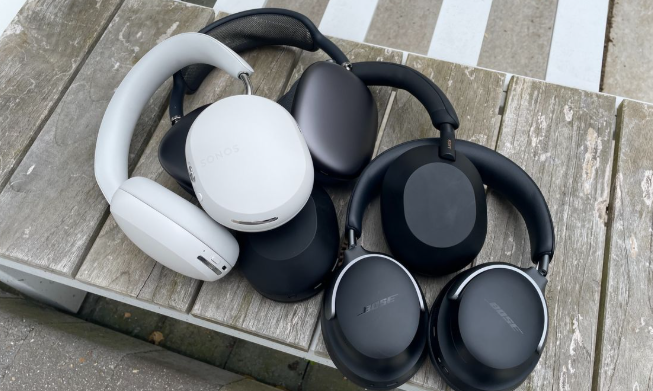 7 Best Audiophile Headphones For Gaming 2025