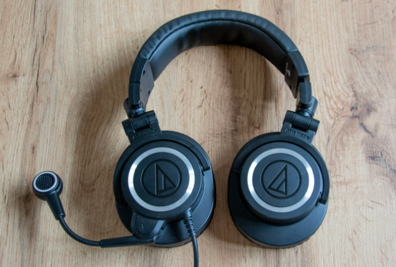 Best headphones for gaming and music Reddit