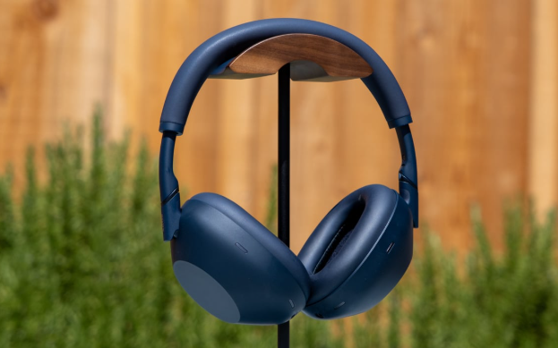 Sony WH-1000XM6 Review 2025