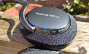 bowers & wilkins px8 review