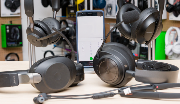 Best Wireless Headphones for Making Calls